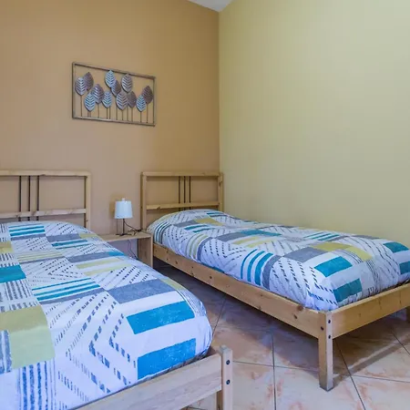 Prázdninový dům Vivelorural Casa Besan Grupos Con Piscina Teror