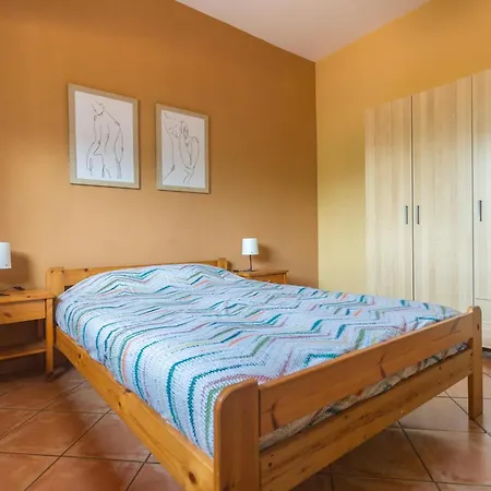 Vivelorural Casa Besan Grupos Con Piscina