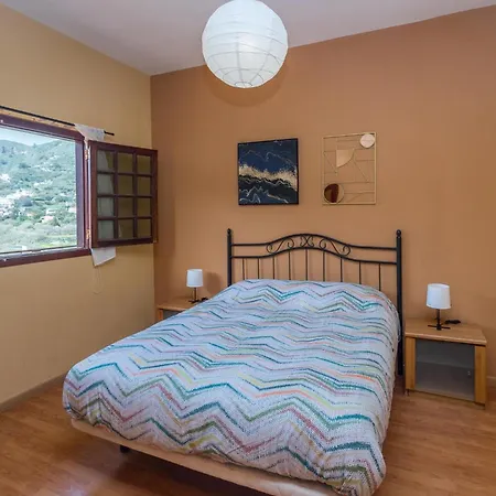 Prázdninový dům Vivelorural Casa Besan Grupos Con Piscina